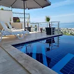 Ayrıs Villas&Houses